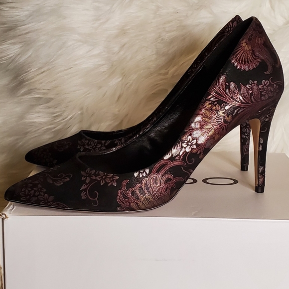 Aldo Uloaviel Black Floral Pumps - size 10 - Picture 7 of 11